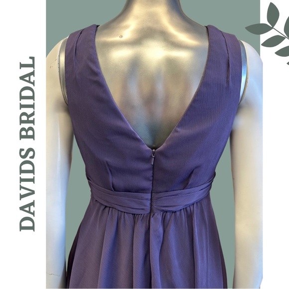 🛍️3/$40 David’s Bridal Purple Chiffon Halter Dresss Lined V Back Strap Size 2 - Picture 5 of 6